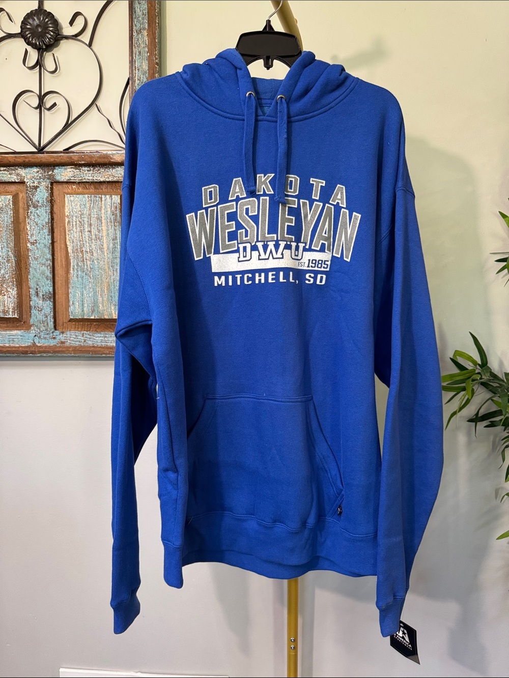 J. America Royal Blue Dakota Wesleyan Mitchell SD  Hoodie NWT L